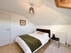 Photo 16- click for photo gallery